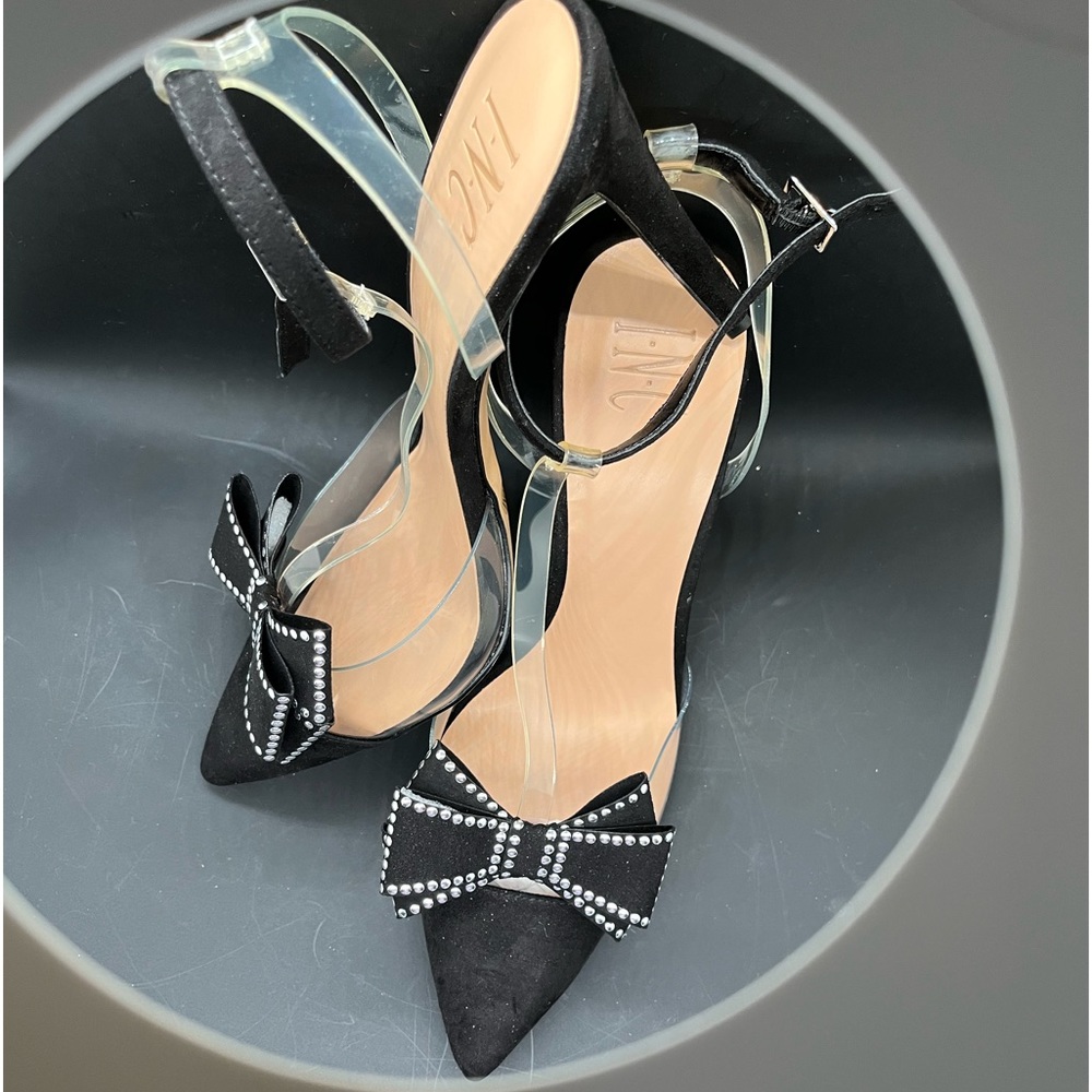 INC. sz 10 M. 3 in. Heels studs on bow plastic & suede fabric black/silver